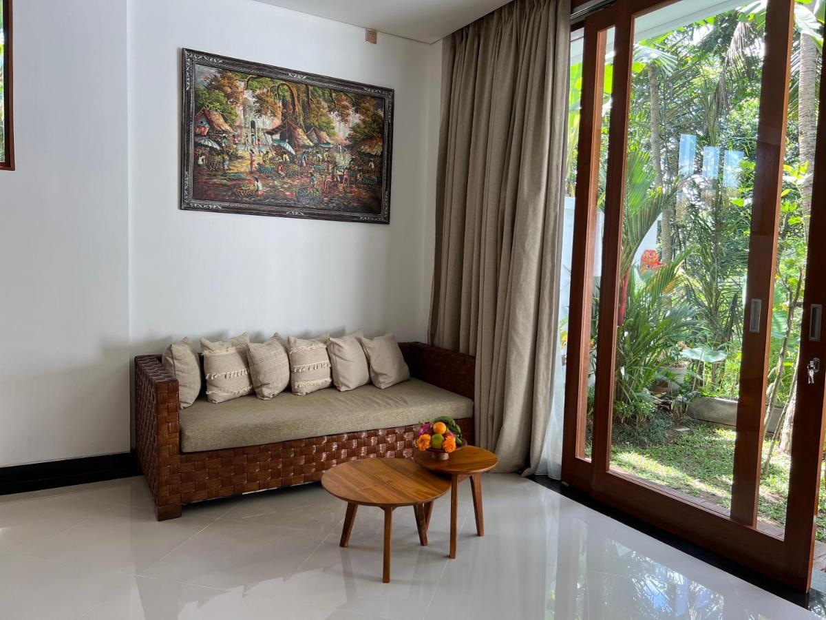 Nirankara Ubud Villa Bagian luar foto