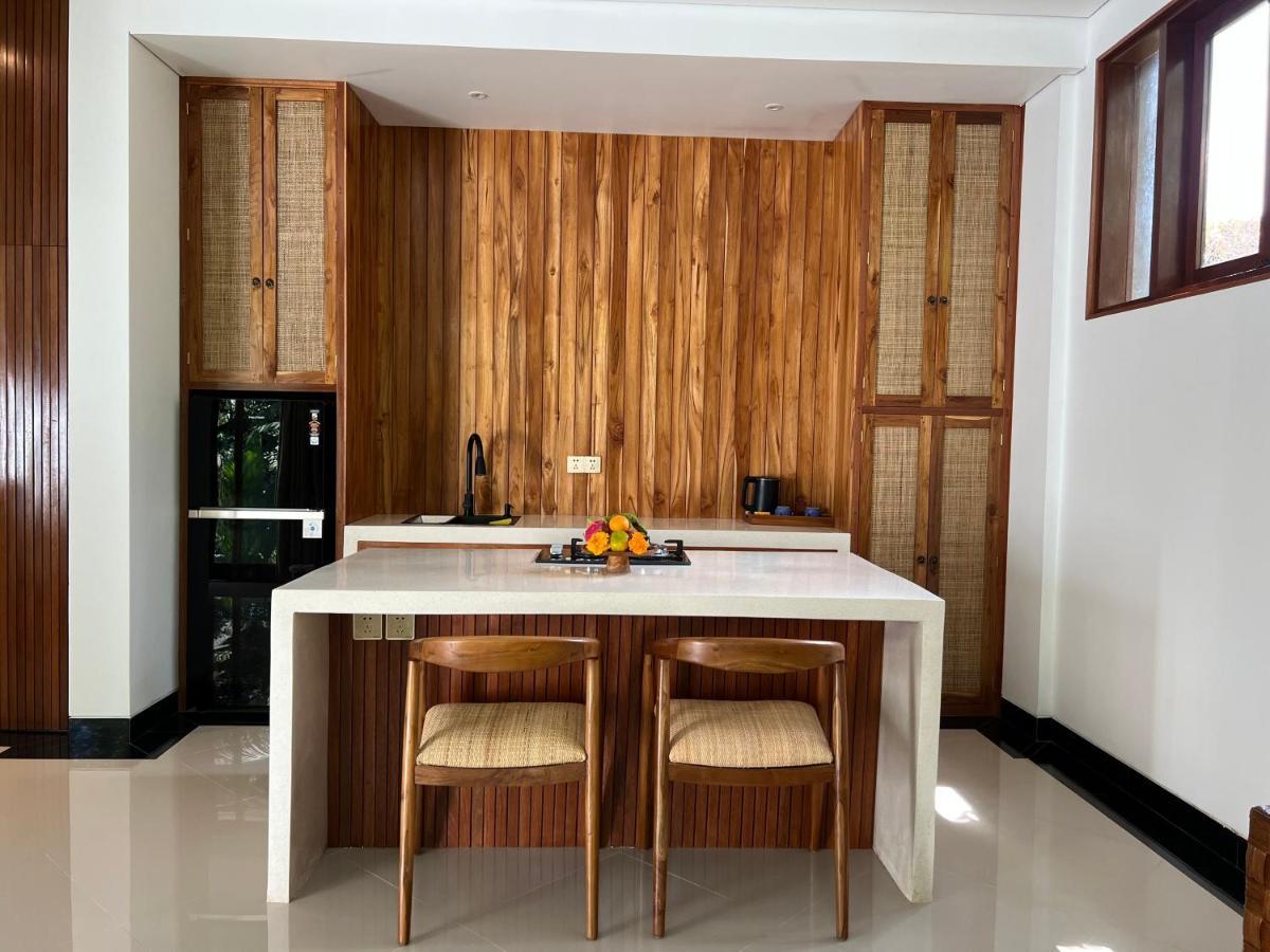 Nirankara Ubud Villa Bagian luar foto